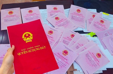 Chiêu lừa đảo tinh vi đang hoành hành nhiều tỉnh thành: Người dân tuyệt đối không cung cấp những giấy tờ này qua mạng