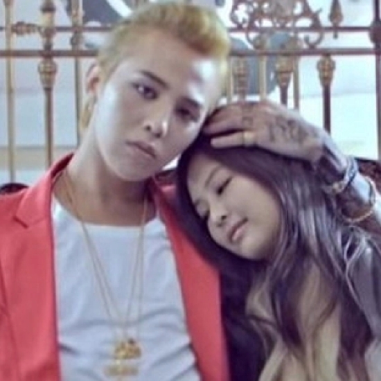 Đầu năm G-Dragon đã căng, tuyên chiến với 100 người cùng lúc